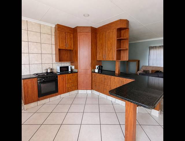 3 BEDROOM HOUSE FOR SALE IN VAN DER WESTHUIZEN